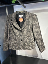 Cargar imagen en el visor de la galería, Blazer encaje negro gris
