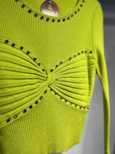 Cargar imagen en el visor de la galería, Blusa hilo verde con cristales
