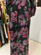 Cargar imagen en el visor de la galería, Set blusa &amp; pantalón estampado morado
