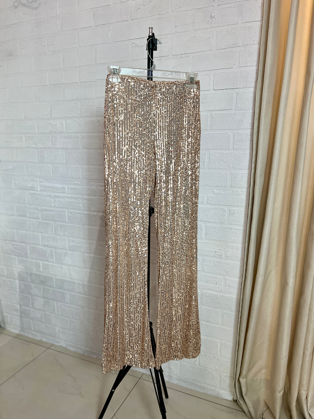 Pantalón lentejuela beige