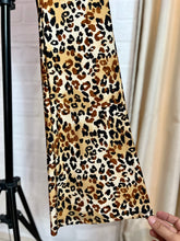 Cargar imagen en el visor de la galería, Pantalon licra leopardo
