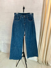 Cargar imagen en el visor de la galería, Pantalon denim con cristales
