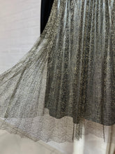 Cargar imagen en el visor de la galería, Falda plisada tul dorado
