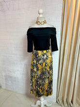 Cargar imagen en el visor de la galería, Falda plisada vibora

