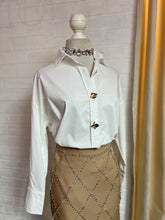 Cargar imagen en el visor de la galería, Camisa blanca botones dorados
