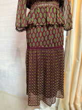 Cargar imagen en el visor de la galería, Set blusa &amp; falda estampada
