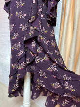 Cargar imagen en el visor de la galería, Vestido envolvente morado floral
