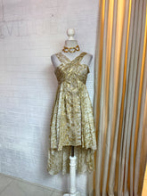 Cargar imagen en el visor de la galería, Vestido escote dorado
