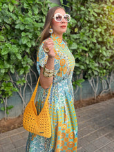 Cargar imagen en el visor de la galería, Vestido midi floral
