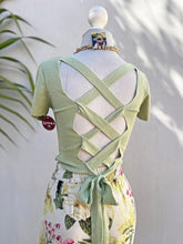 Cargar imagen en el visor de la galería, Blusa hilo escote cruzado
