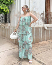 Cargar imagen en el visor de la galería, Maxi vestido olanes azul floral

