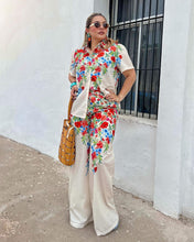 Cargar imagen en el visor de la galería, Set camisa &amp; pantalon floral

