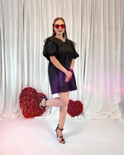 Cargar imagen en el visor de la galería, Vestido negro maxi cuello
