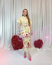 Cargar imagen en el visor de la galería, Falda midi floral amarilla
