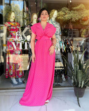 Cargar imagen en el visor de la galería, Maxi vestido rosa lunares blancos
