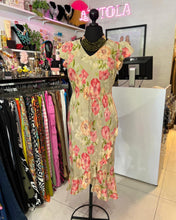 Cargar imagen en el visor de la galería, Vestido floral beige
