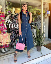 Cargar imagen en el visor de la galería, Vestido denim botones
