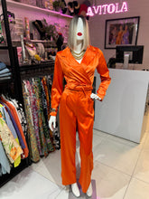 Cargar imagen en el visor de la galería, Set blusa envolvente &amp; pantalón naranja
