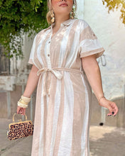 Cargar imagen en el visor de la galería, Vestido rayas beige &amp; blanco
