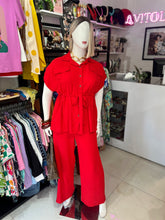 Cargar imagen en el visor de la galería, Set cazadora &amp; pantalón rojo
