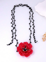 Cargar imagen en el visor de la galería, Collar crochet
