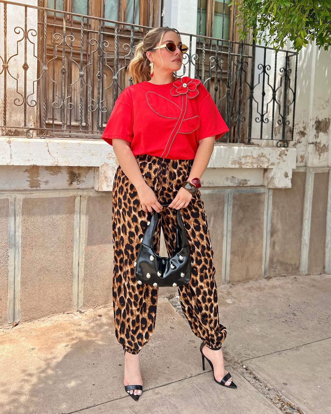 Pantalón jogger animal print