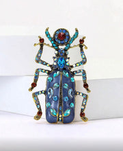 Cargar imagen en el visor de la galería, Prendedor escarabajo azul
