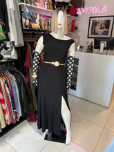 Cargar imagen en el visor de la galería, Maxi vestido negro curvy
