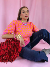 Cargar imagen en el visor de la galería, Sueter corazones manga corta
